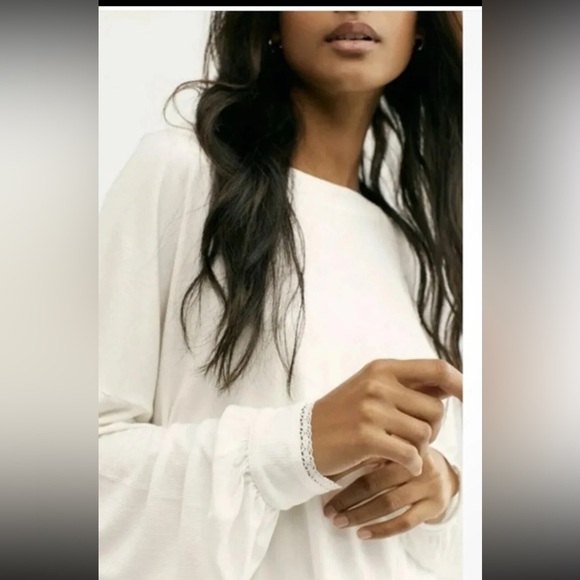 Free People Shimmy Shake Oversized Ribbed Tunic Top Alpine Ivory
Size XS -Large - Picture 5 of 12